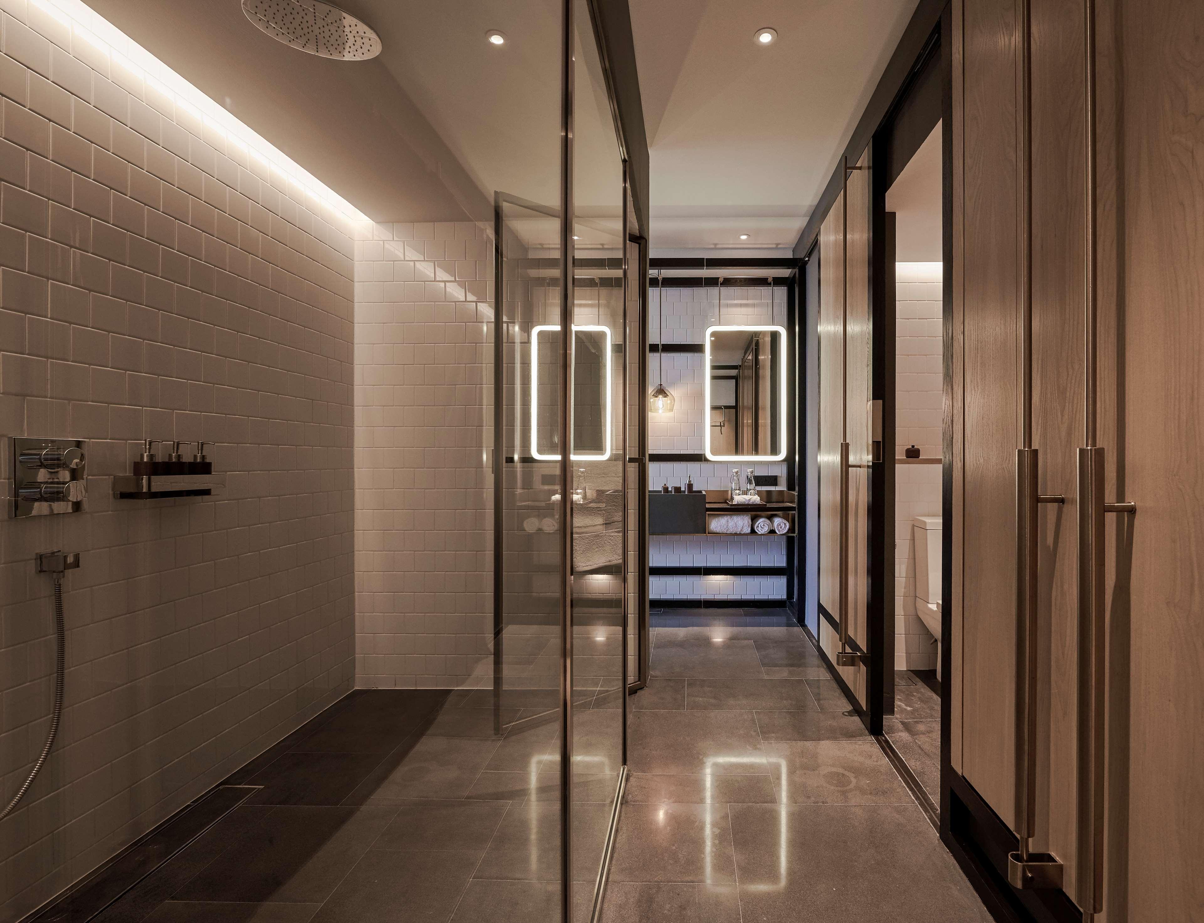מלון Alila Bangsar קואלה לומפור מראה חיצוני תמונה The changing rooms at the London Aquatics Centre